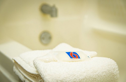 Kissimmee Hotel | Motel 6 Kissimmee, FL - Orlando