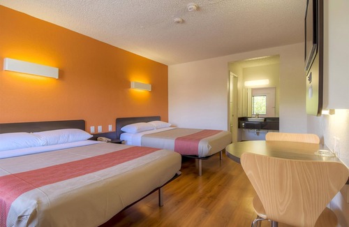 Las Vegas Hotel | Motel 6 Las Vegas, NV – I-15 Stadium