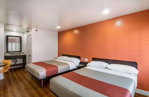 Monterey Park Hotel | Motel 6 Monterey Park, CA