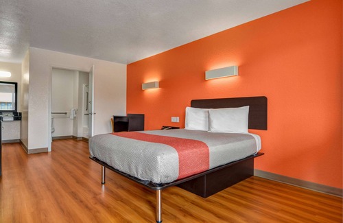 Moultrie Hotel | Motel 6 Moultrie, GA