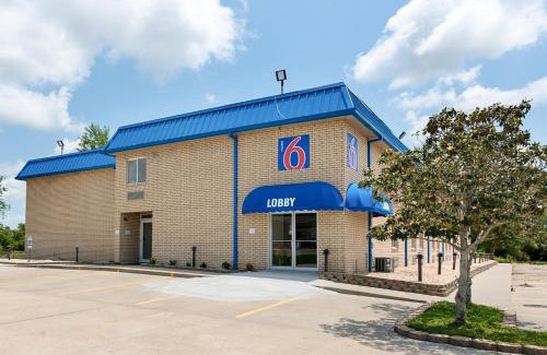 New Iberia Hotel | Motel 6-New Iberia, LA