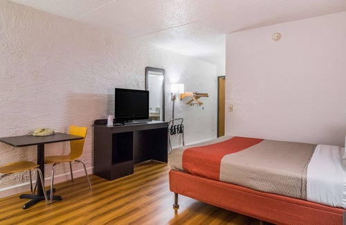 Prospect Heights Hotel | Motel 6 Prospect Heights, IL