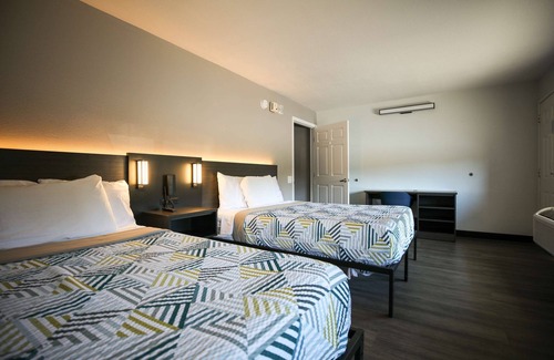 Central Sacramento Hotel | Motel 6 Sacramento, CA - Old Sacramento North
