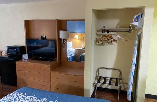 Savannah Hotel | Motel 6 Savannah GA Gateway & I95