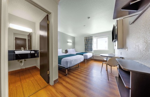 SeaTac Hotel | Motel 6 Seattle, WA - Sea-Tac Airport South