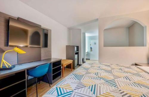 Tulsa Hotel | Motel 6 Tulsa, Ok - Central