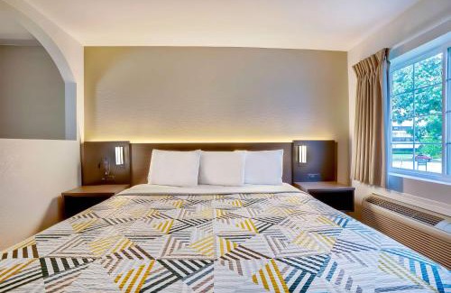 Tulsa Hotel | Motel 6 Tulsa, Ok - Central
