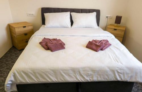 Sumece Hotel | Motel Anić