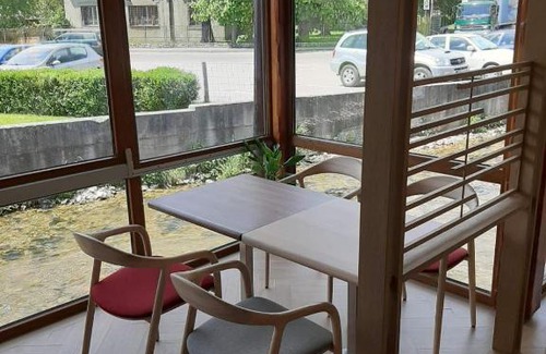 Sumece Hotel | Motel Bajra