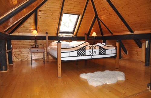 Kovac Hotel | Motel Charlie