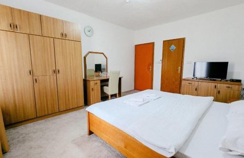 Sumece Hotel | Motel Dačo