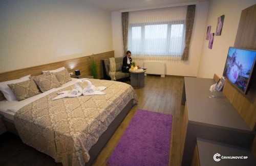 Mali Radic Hotel | Motel Kamenica