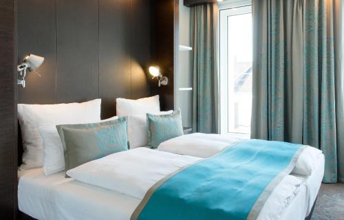 Cannstatt-Mitte Hotel | Motel One Stuttgart-Bad Cannstatt