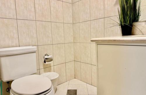 Motor City Apartment | Motor City Norton Court Parking Pool