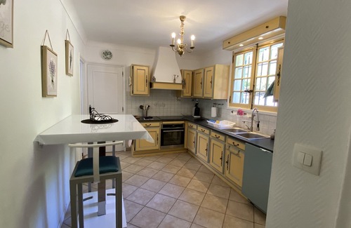 Mougins House | Mougins Cannes Family House & beaches + Swimming pool