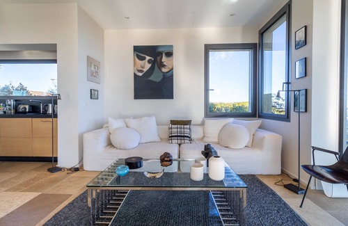 Mougins Villa | Mougins Collection - House with waterfall pool, sea and mountain views