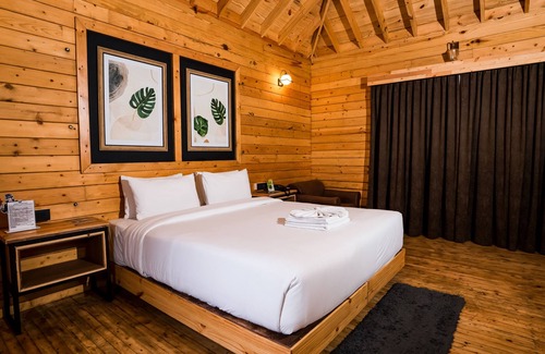 Sulthan Bathery Hotel | Mount Xanadu