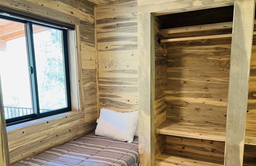 Harrison Cabin | Mountain cabin