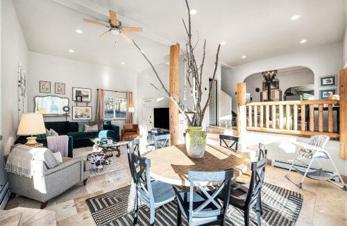 Bailey House | Mountain Cabin W Balcony Views & Hot Tub