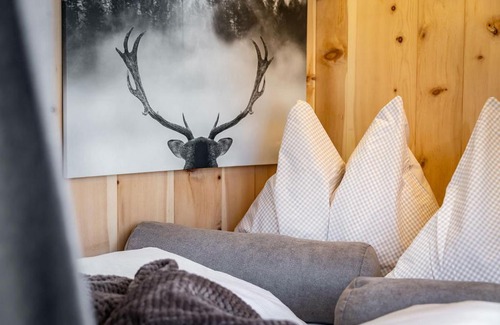 Nova Ponente Other | Mountain Caravan - Zirben Nestl