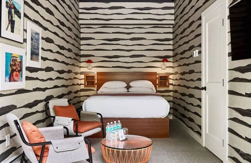 Stowe Area Hotel | Mountain-Chic Lodge in Walkable Stowe Village Near Dining & Adventure