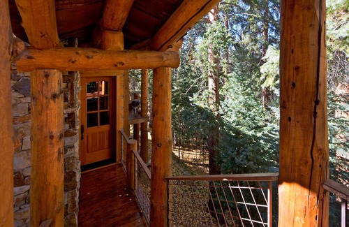 Mountain Village House | Mountain Creek Lodge - Elegant Rustic Home On Private Wooded Lot With Stream