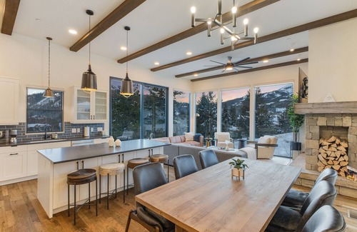 Big Sky House | Mountain Escape/Hot Tub, Panoramic Views