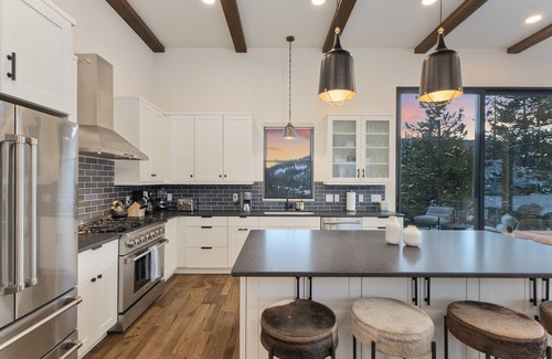 Big Sky House | Mountain Escape/Hot Tub, Panoramic Views