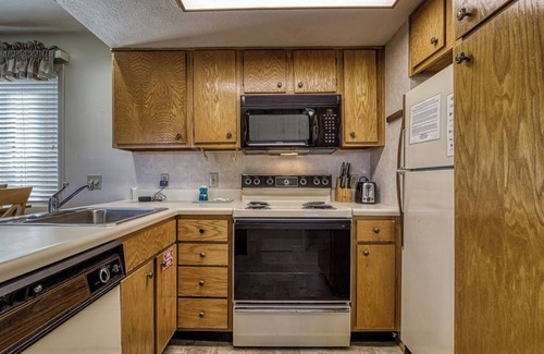 Pittman Center Condo | Mountain Escape , Pool Access, $685 tickets per paid day, Mountain Views!