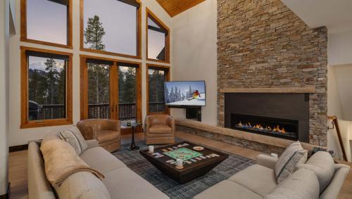 Forest Hills House | Mountain Gate