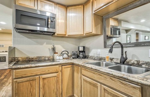 Woodland Park Cabin | Mountain Getaway★ PIKES PAEK★Charis ★ Close to City Center★ Window AC★Fire Place