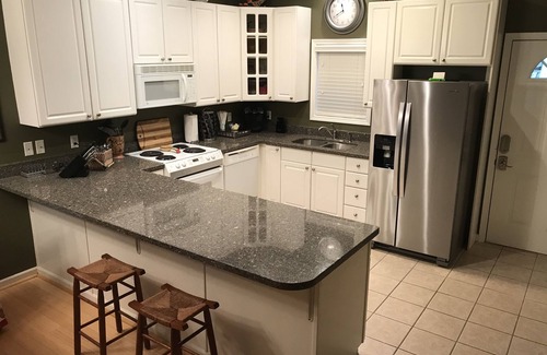 Mount Ida Condo | Mountain Harbor East Condo 2 Bedrooms 2 Baths Screened in Deck.