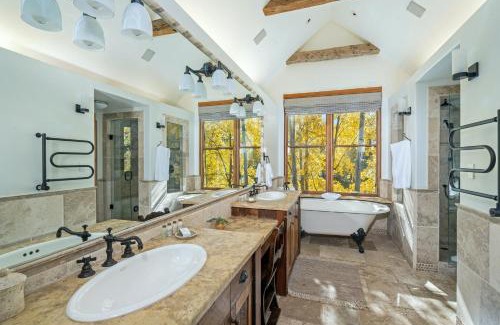 Timber Ridge Ski Chalet | Mountain House by Exceptional Stays