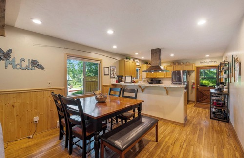 McCall House | Mountain Joy - Pet Friendly - Hot Tub - River access - Trail system - Yard games - Canoe
