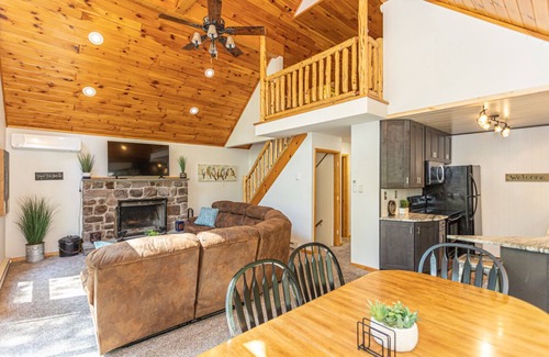 Lake Harmony Estates Cabin | Mountain Lake House Hot Tub Fire Pit Skiing Golf Pet Friendly
