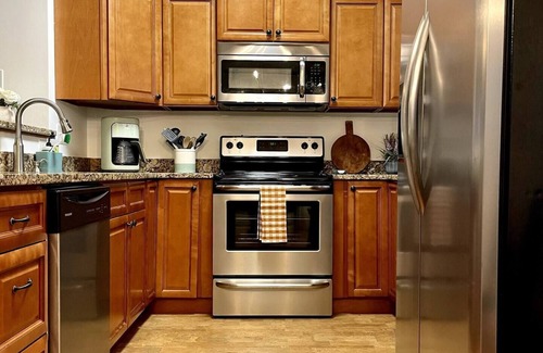 Brevard House | Mountain Lux Escape - 5 minutes to Downtown Brevard & Pisgah National Forest