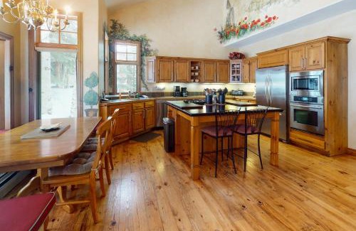 Edwards House | Mountain Luxury
