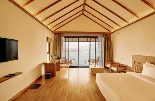 Vayittiri Hotel | MOUNTAIN SHADOWS RESORT WAYANAD