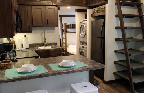 Monteagle Cabin | Mountain Top Mini Home at The Retreat at Deer Lick Falls
