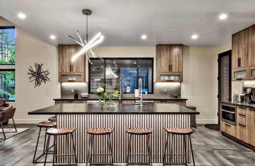 South Lake Tahoe House | Mountain Trail Lodge at Ski Run