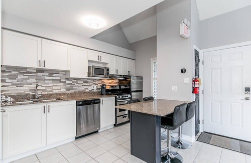 Craigleith Condo | Mountain View - Pool, 2 Private Patios, Shuttle
