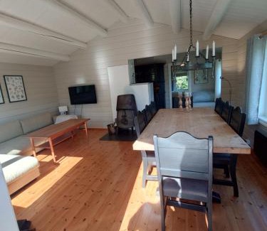 Andalsnes House | Mountain view cabin