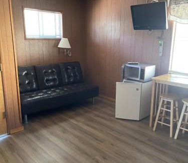 Wrightwood Hotel | Mountain View Cabins