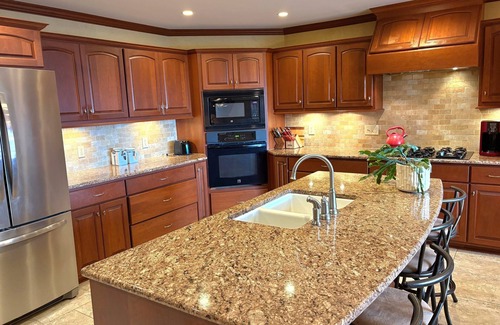 Boone Ski Chalet | Mountain View Chalet in Boone -10 min. to ASU & Downtown; Pet-Friendly