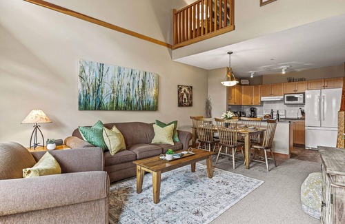 Canmore Condo | Mountain View Condo in Canmore