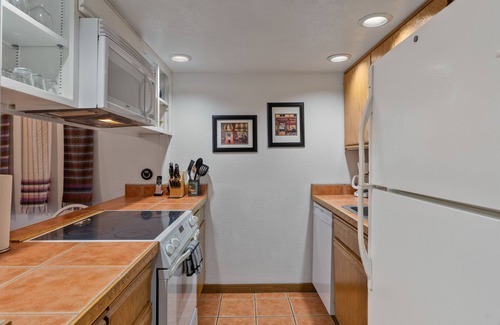 Purgatory Condo | Mountain view condo in Cascade Village w/easy access to trails