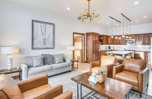 Edwards Condo | Mountain-View Condo in the Heart of Edwards!