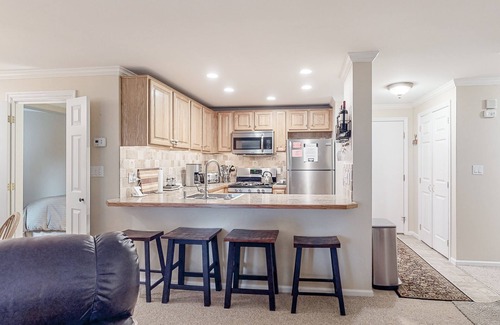 Ludlow Condo | Mountain-view condo with skiing nearby, pool, and balcony - snowbird-friendly