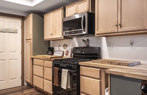 Lompoc House | Mountain View home in Lompoc