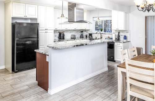 Tudor Area House | Mountain-View Home w/Shared Deck, WiFi & Wood-Burning Fireplaces - Dog-Friendly
